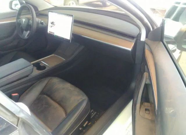 Photo 4 VIN: 5YJ3E1EB1MF080768 - TESLA MODEL 3 