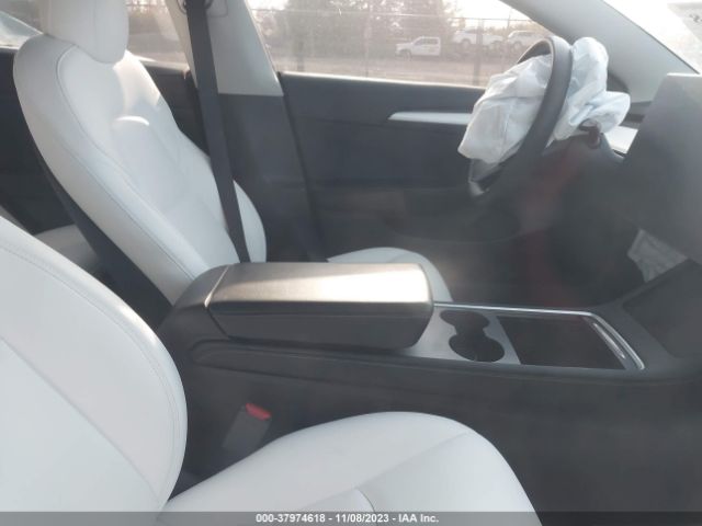 Photo 4 VIN: 5YJ3E1EB1NF126200 - TESLA MODEL 3 