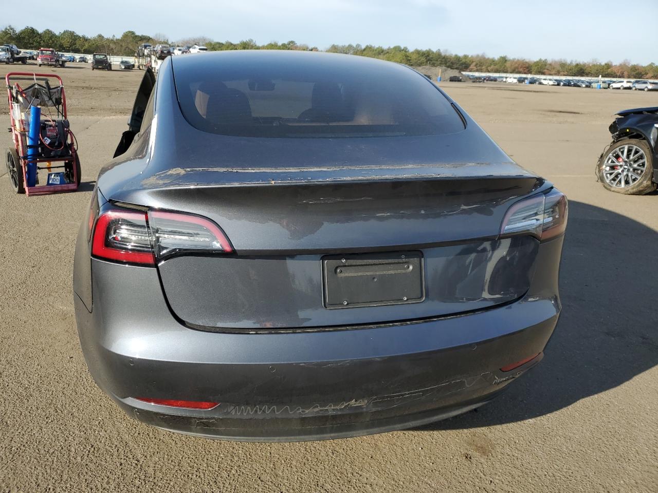 Photo 5 VIN: 5YJ3E1EB1NF168849 - TESLA MODEL 3 