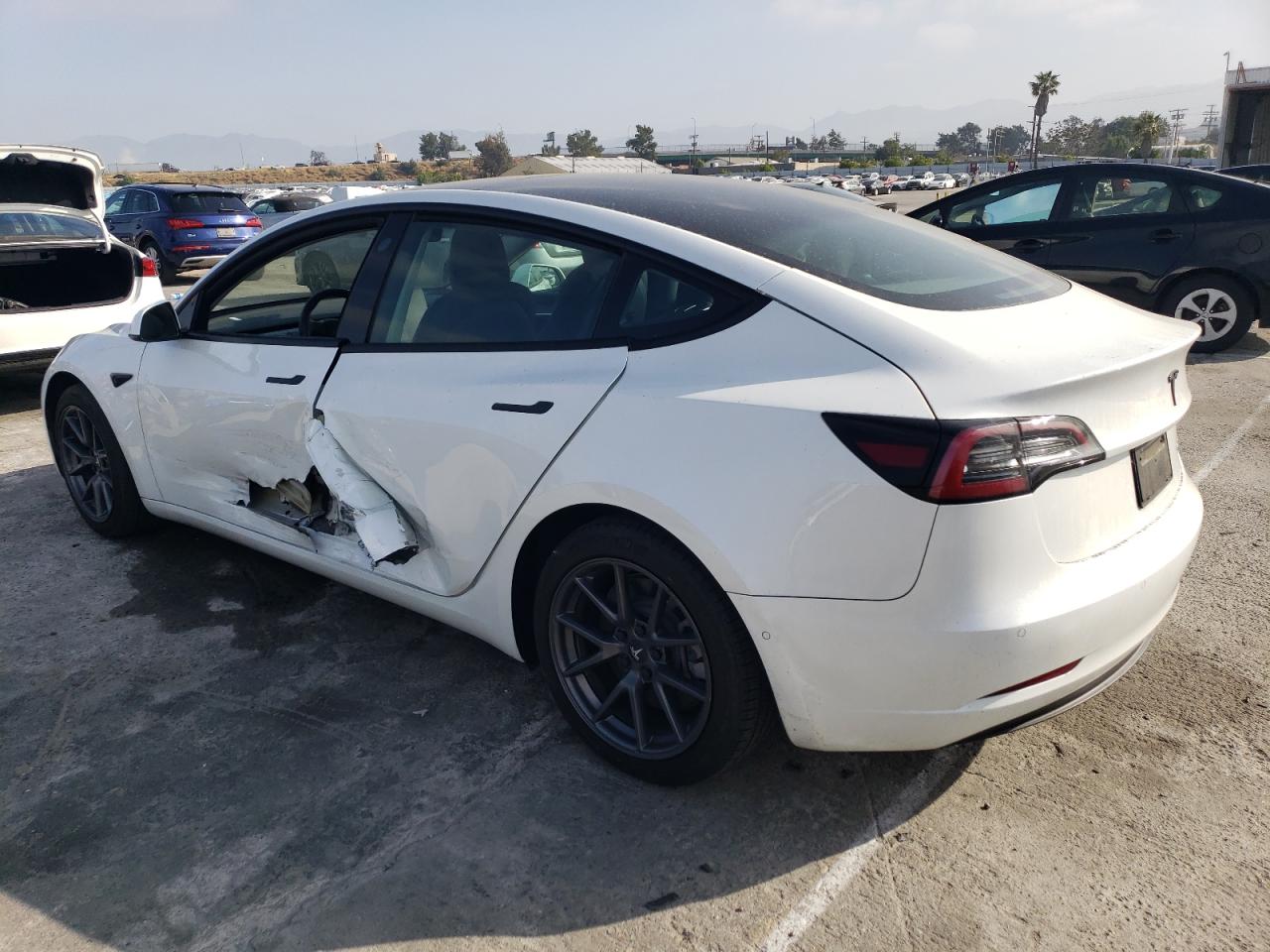 Photo 1 VIN: 5YJ3E1EB1NF204894 - TESLA MODEL 3 