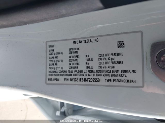 Photo 8 VIN: 5YJ3E1EB1NF239550 - TESLA MODEL 3 