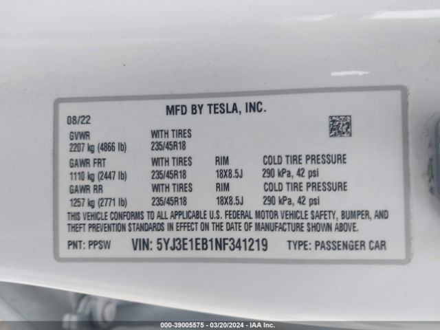 Photo 8 VIN: 5YJ3E1EB1NF341219 - TESLA MODEL 3 