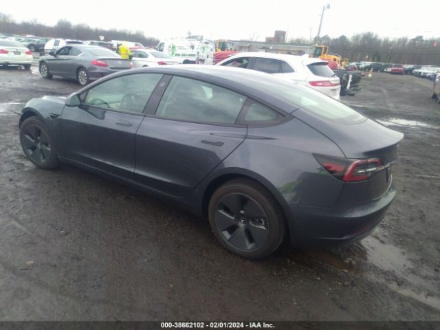 Photo 2 VIN: 5YJ3E1EB1PF633133 - TESLA MODEL 3 