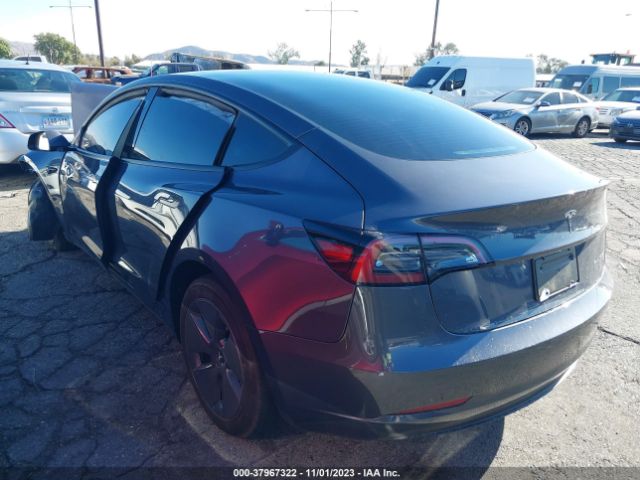 Photo 2 VIN: 5YJ3E1EB1PF668948 - TESLA MODEL 3 