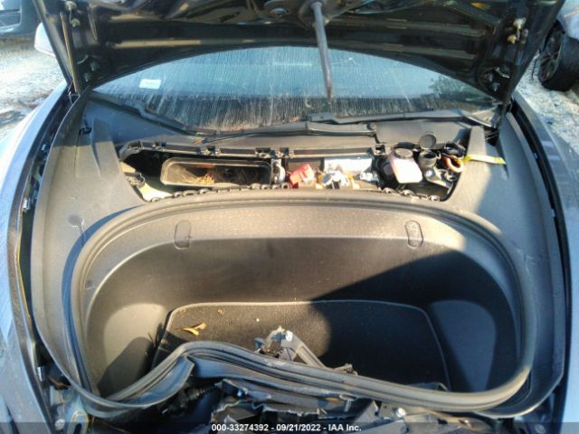 Photo 9 VIN: 5YJ3E1EB2JF066129 - TESLA MODEL 3 