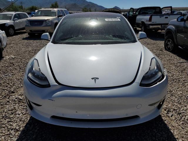 Photo 4 VIN: 5YJ3E1EB2JF067796 - TESLA MODEL 3 