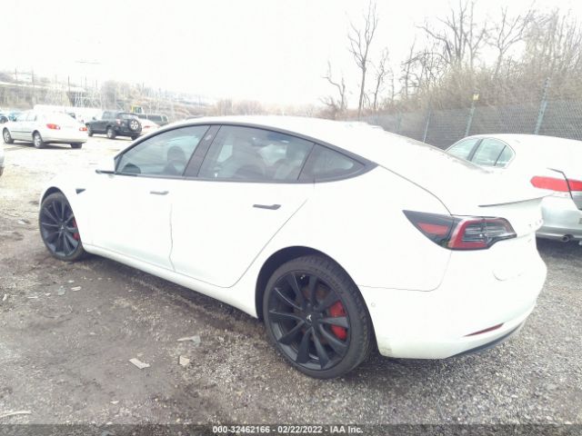 Photo 2 VIN: 5YJ3E1EB2JF074571 - TESLA MODEL 3 