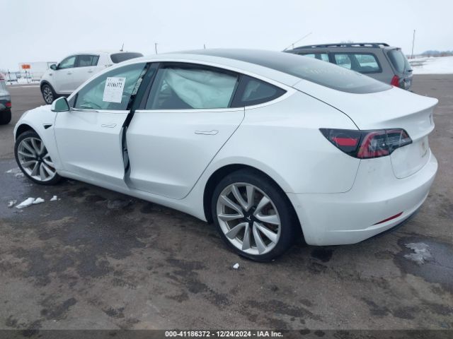 Photo 2 VIN: 5YJ3E1EB2JF089006 - TESLA MODEL 3 