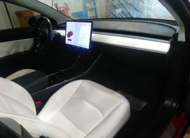 Photo 4 VIN: 5YJ3E1EB2JF111974 - TESLA MODEL 3 