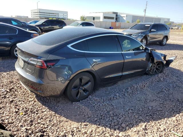 Photo 2 VIN: 5YJ3E1EB2JF113899 - TESLA MODEL 3 