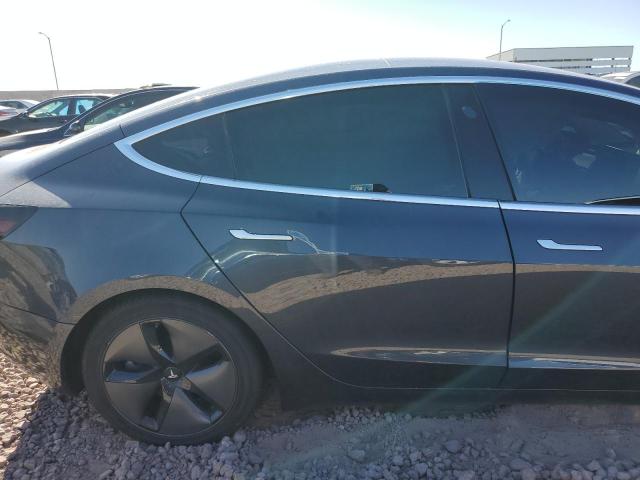 Photo 9 VIN: 5YJ3E1EB2JF113899 - TESLA MODEL 3 