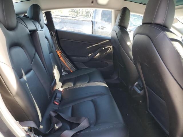 Photo 9 VIN: 5YJ3E1EB2JF115796 - TESLA MODEL 3 