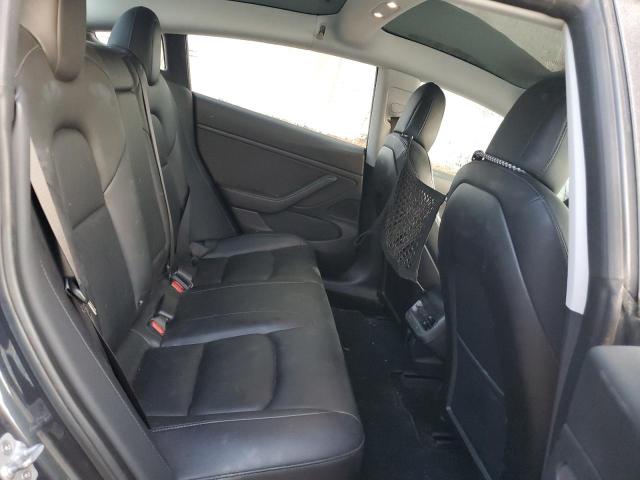 Photo 9 VIN: 5YJ3E1EB2JF145395 - TESLA MODEL 3 