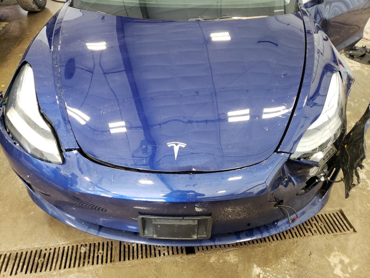 Photo 10 VIN: 5YJ3E1EB2JF150984 - TESLA MODEL 3 