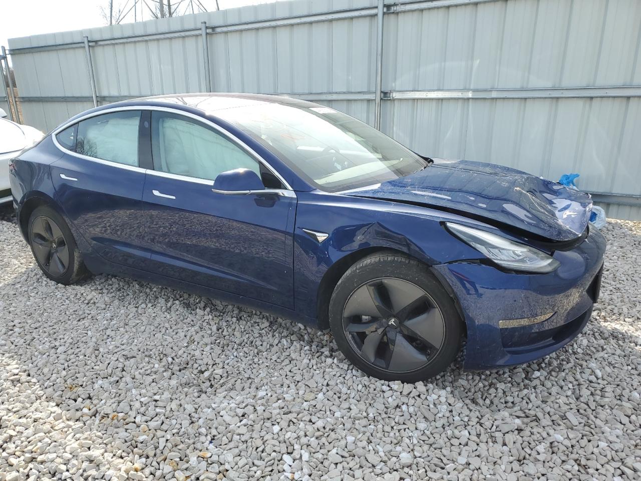 Photo 3 VIN: 5YJ3E1EB2JF150984 - TESLA MODEL 3 