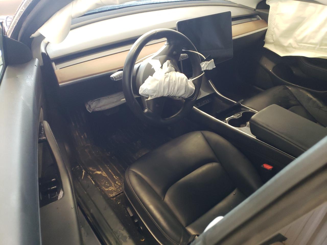 Photo 7 VIN: 5YJ3E1EB2JF150984 - TESLA MODEL 3 