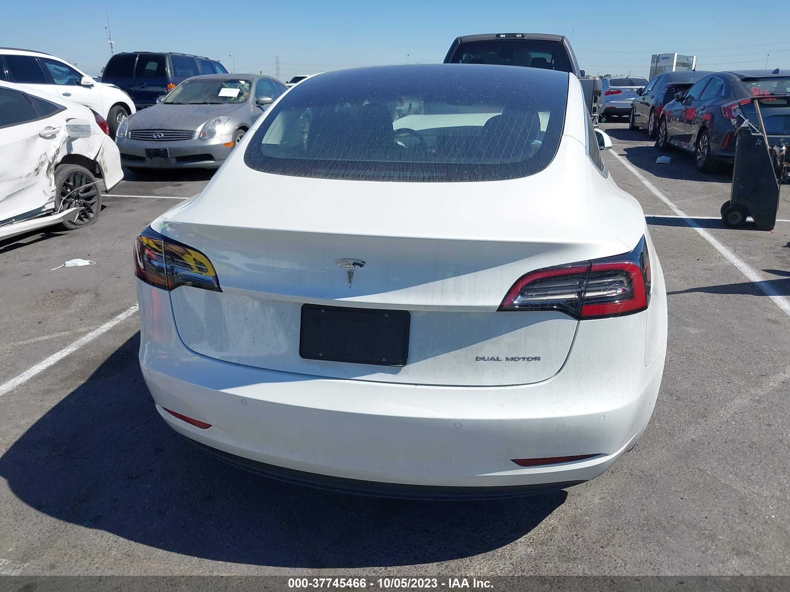 Photo 14 VIN: 5YJ3E1EB2KF211526 - TESLA MODEL 3 