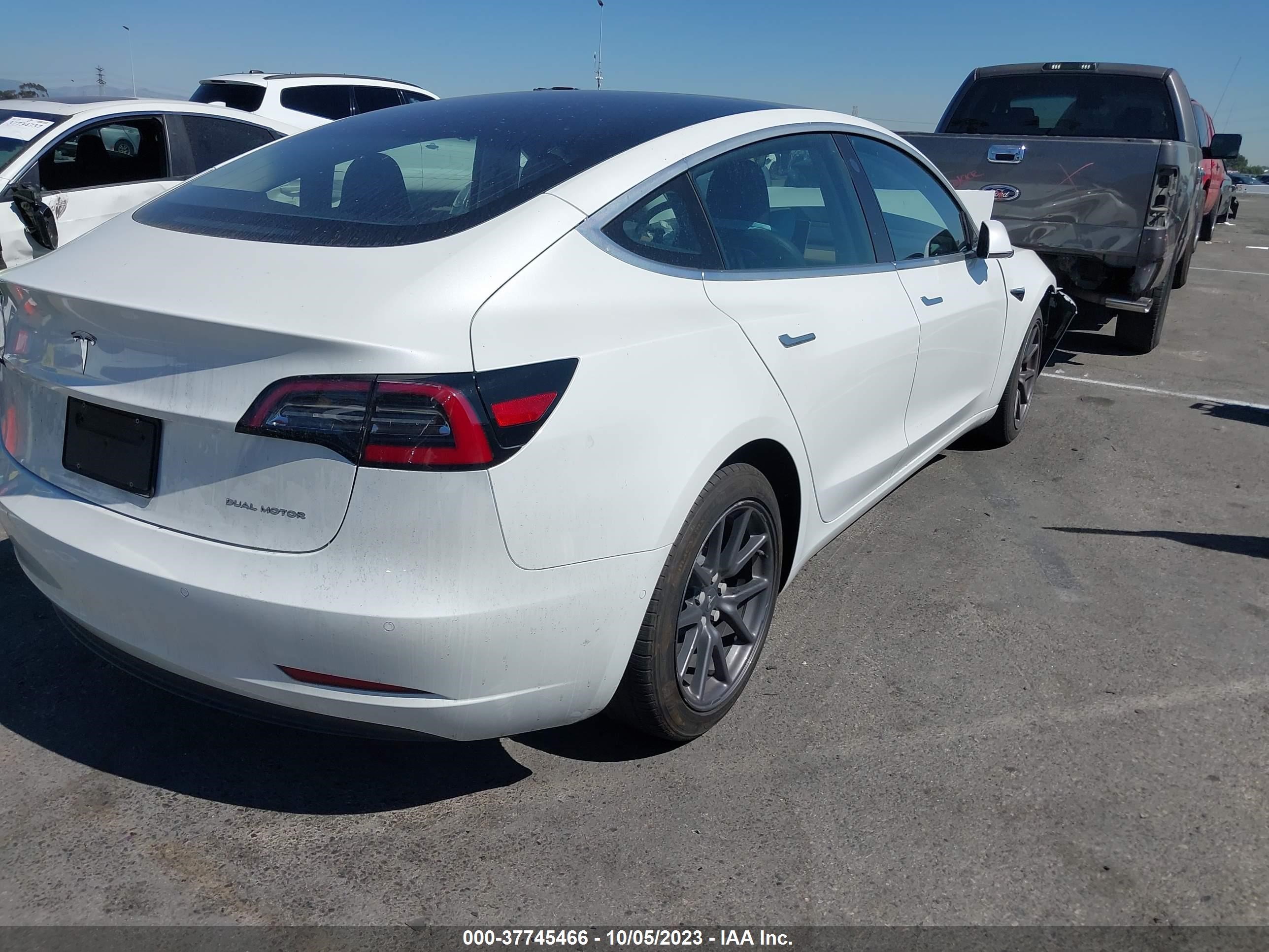 Photo 3 VIN: 5YJ3E1EB2KF211526 - TESLA MODEL 3 