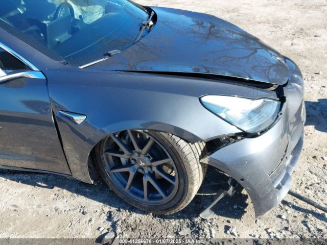Photo 5 VIN: 5YJ3E1EB2KF385998 - TESLA MODEL 3 