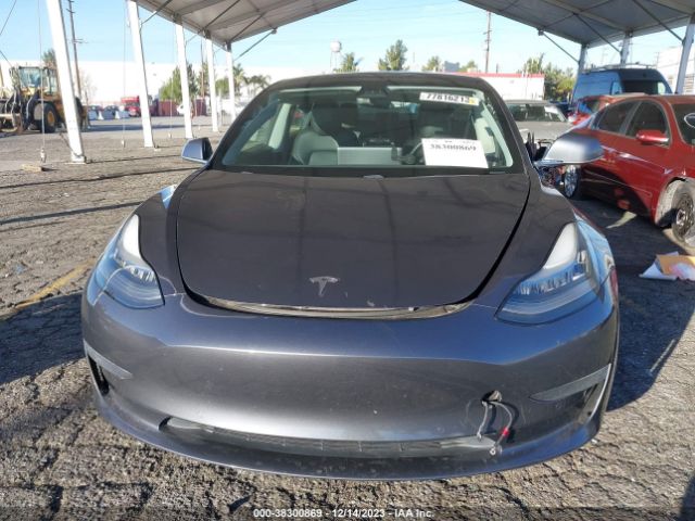 Photo 9 VIN: 5YJ3E1EB2KF389579 - TESLA MODEL 3 