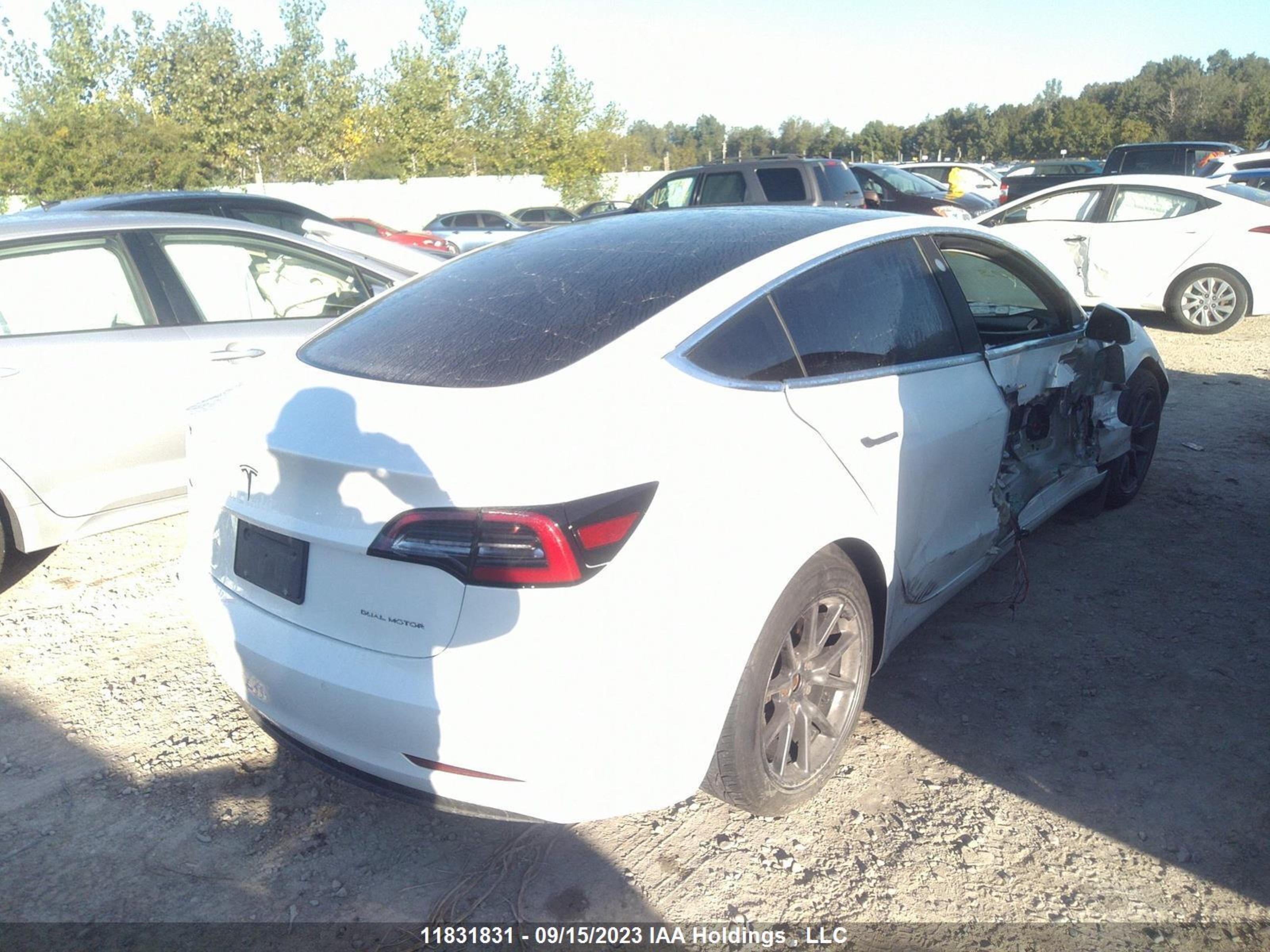 Photo 3 VIN: 5YJ3E1EB2KF414996 - TESLA MODEL 3 