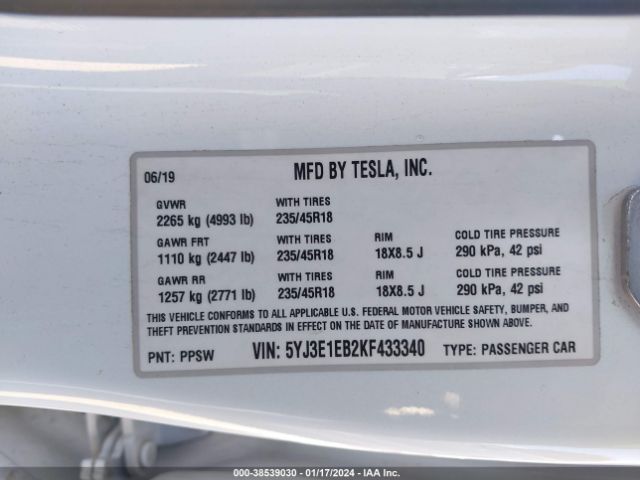 Photo 8 VIN: 5YJ3E1EB2KF433340 - TESLA MODEL 3 