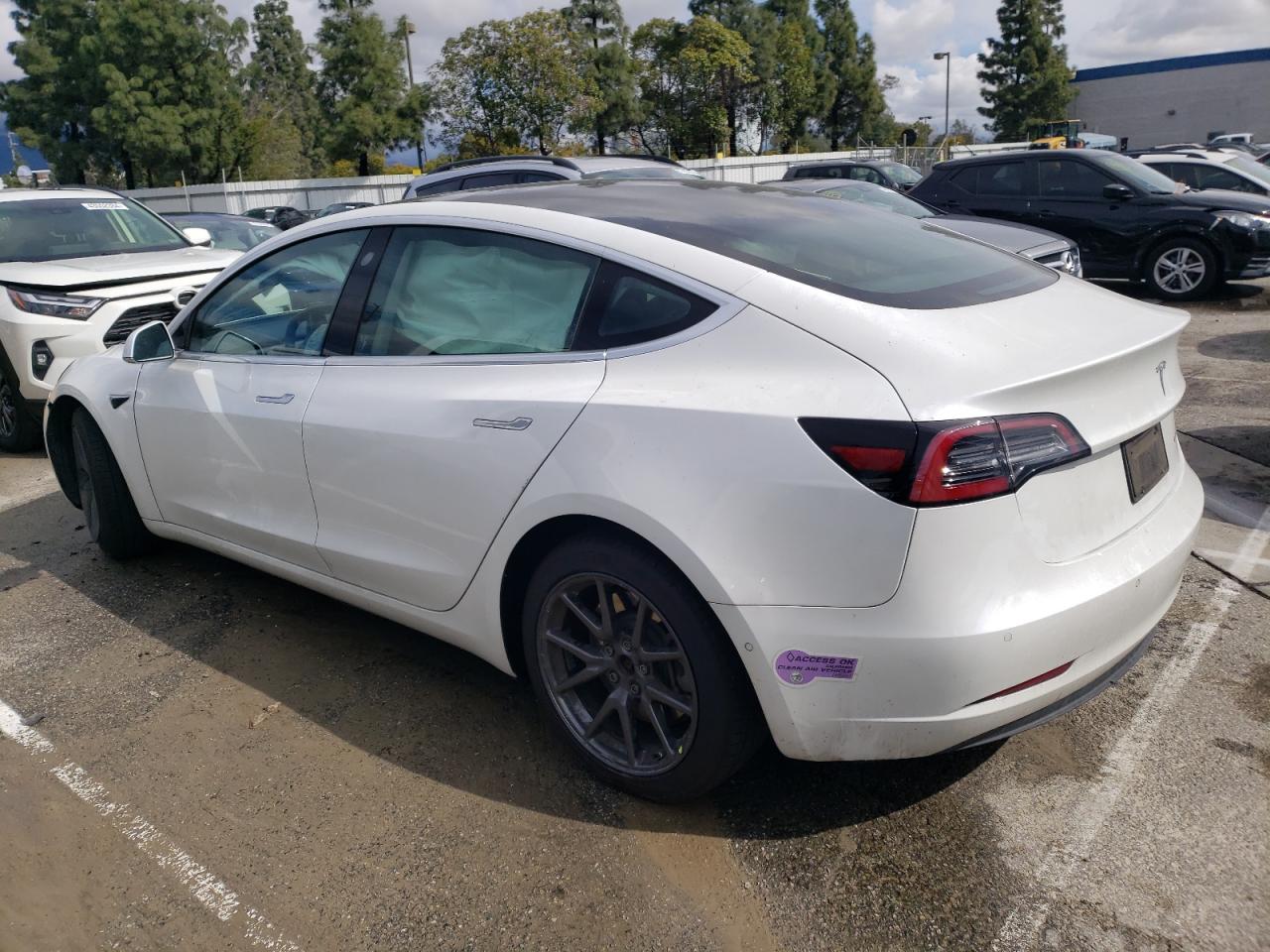 Photo 1 VIN: 5YJ3E1EB2KF452907 - TESLA MODEL 3 