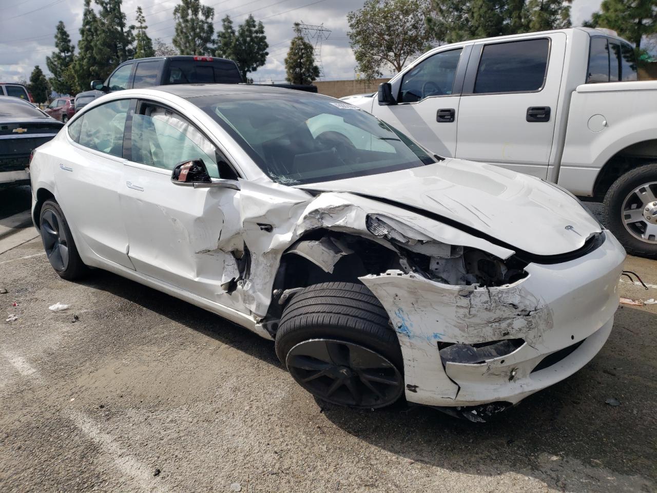 Photo 3 VIN: 5YJ3E1EB2KF452907 - TESLA MODEL 3 