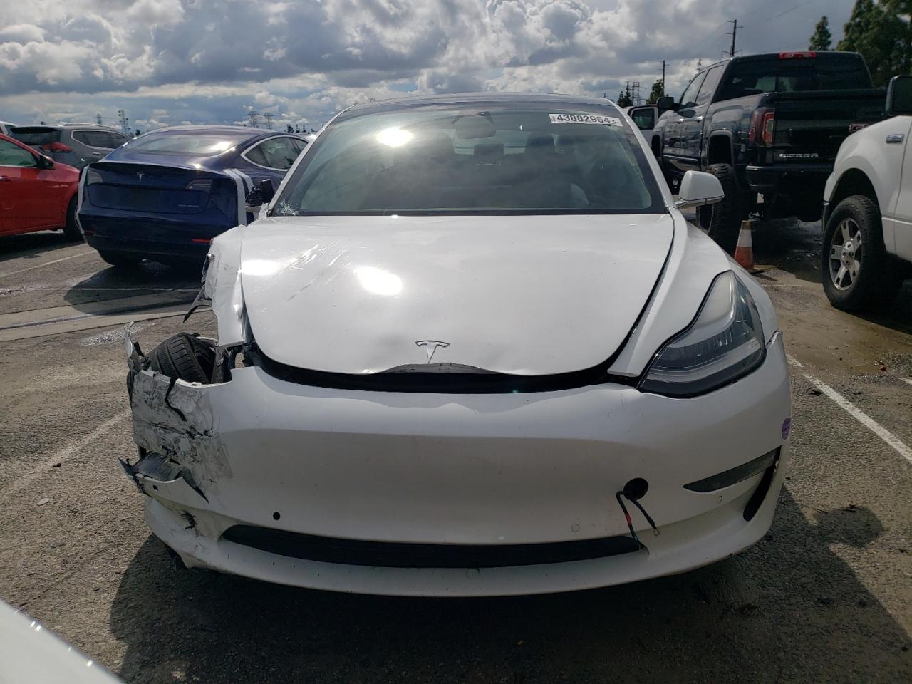 Photo 4 VIN: 5YJ3E1EB2KF452907 - TESLA MODEL 3 