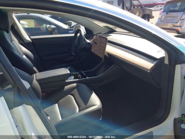 Photo 4 VIN: 5YJ3E1EB2LF618201 - TESLA MODEL 3 