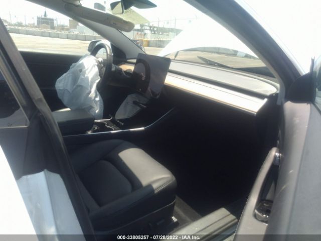 Photo 4 VIN: 5YJ3E1EB2LF665969 - TESLA MODEL 3 