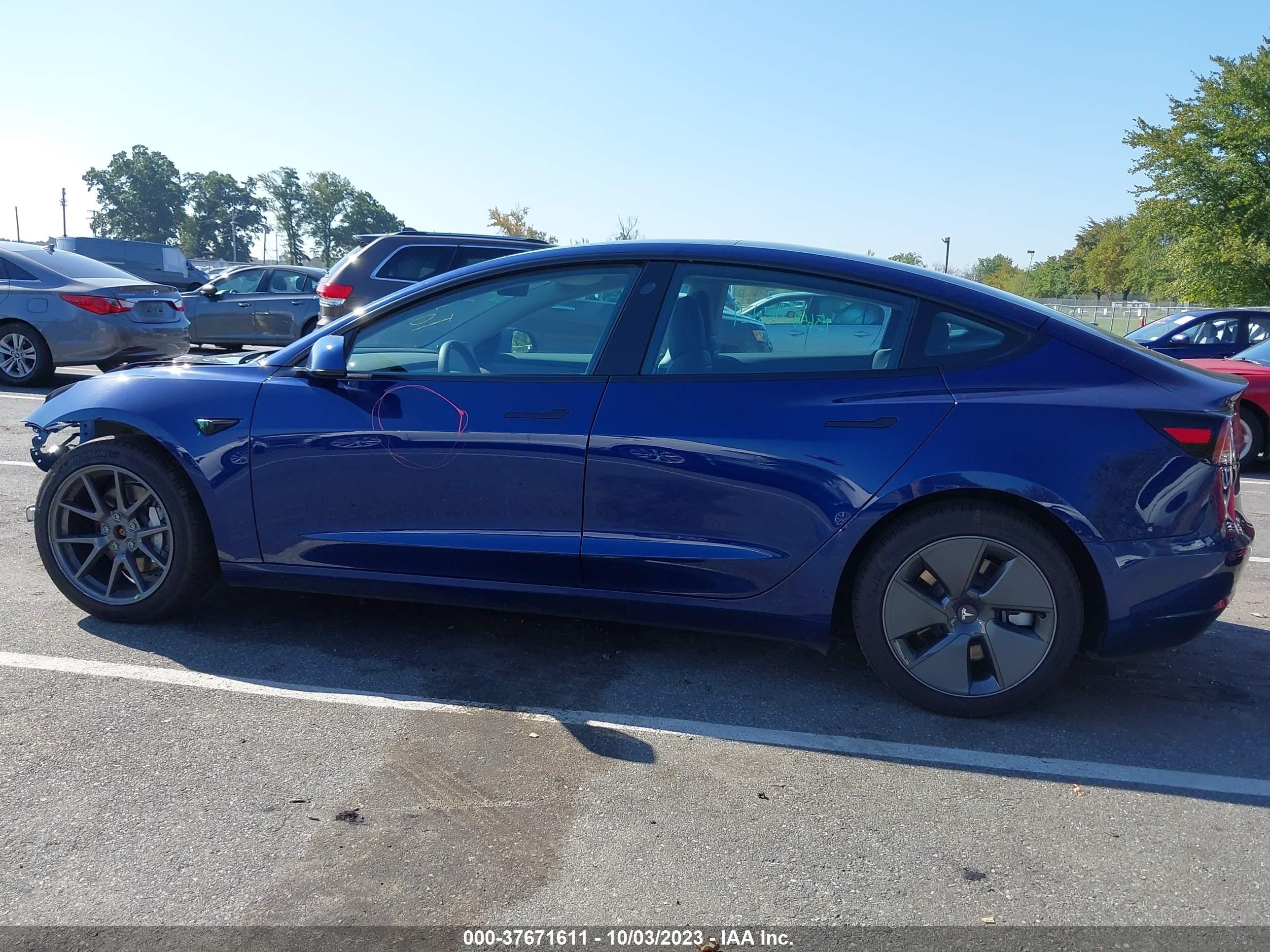 Photo 12 VIN: 5YJ3E1EB2MF056673 - TESLA MODEL 3 