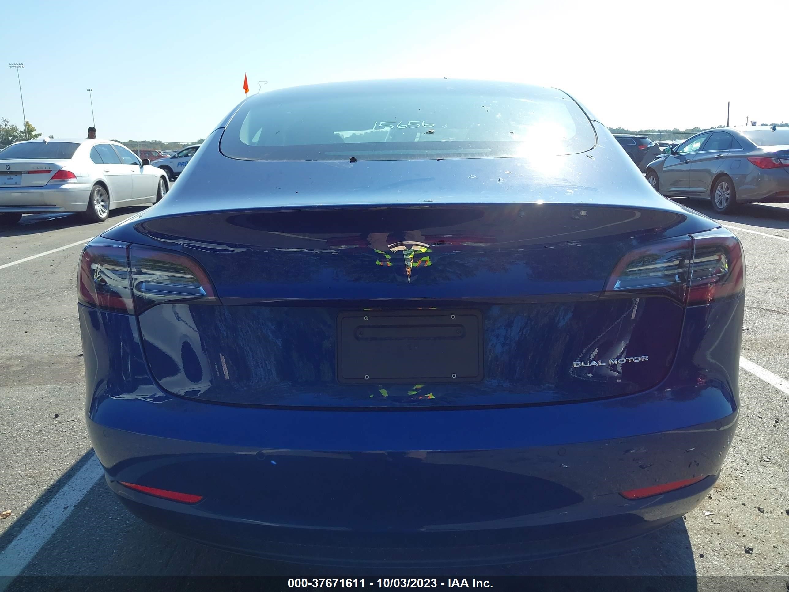 Photo 14 VIN: 5YJ3E1EB2MF056673 - TESLA MODEL 3 