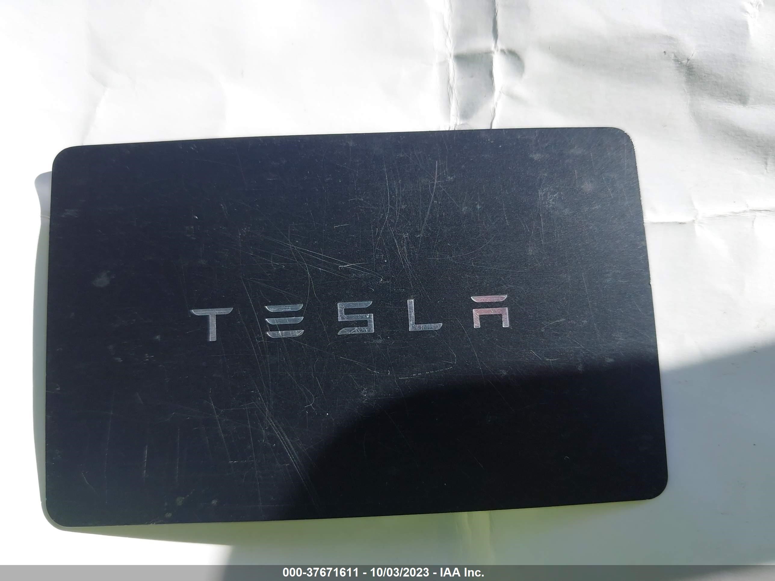 Photo 9 VIN: 5YJ3E1EB2MF056673 - TESLA MODEL 3 