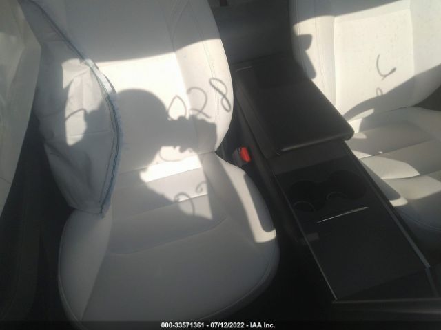 Photo 4 VIN: 5YJ3E1EB2MF062702 - TESLA MODEL 3 