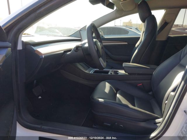 Photo 4 VIN: 5YJ3E1EB2MF063221 - TESLA MODEL 3 