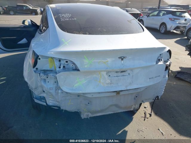 Photo 5 VIN: 5YJ3E1EB2MF063221 - TESLA MODEL 3 