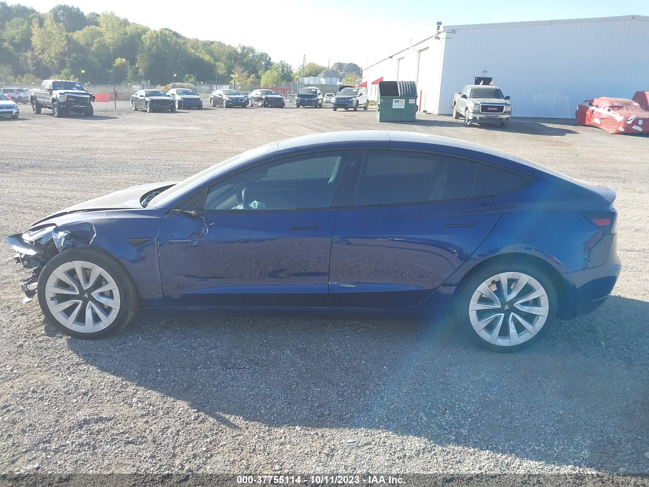 Photo 12 VIN: 5YJ3E1EB2NF114685 - TESLA MODEL 3 