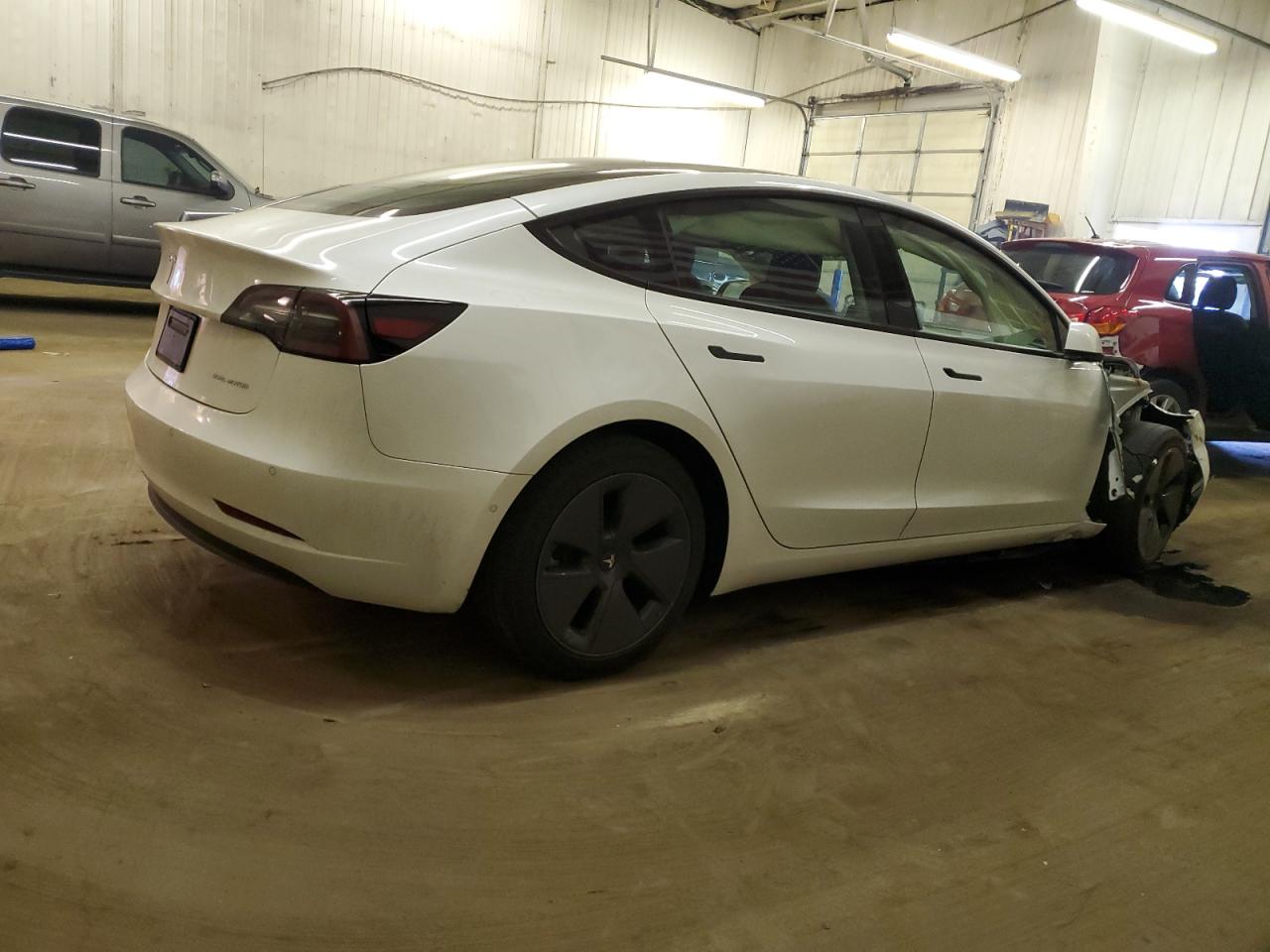 Photo 2 VIN: 5YJ3E1EB2NF120812 - TESLA MODEL 3 