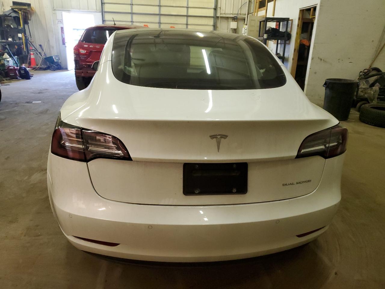 Photo 5 VIN: 5YJ3E1EB2NF120812 - TESLA MODEL 3 