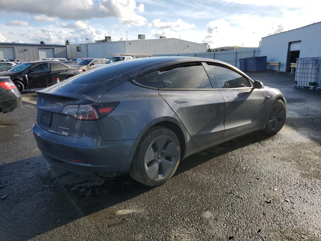 Photo 2 VIN: 5YJ3E1EB2NF135617 - TESLA MODEL 3 