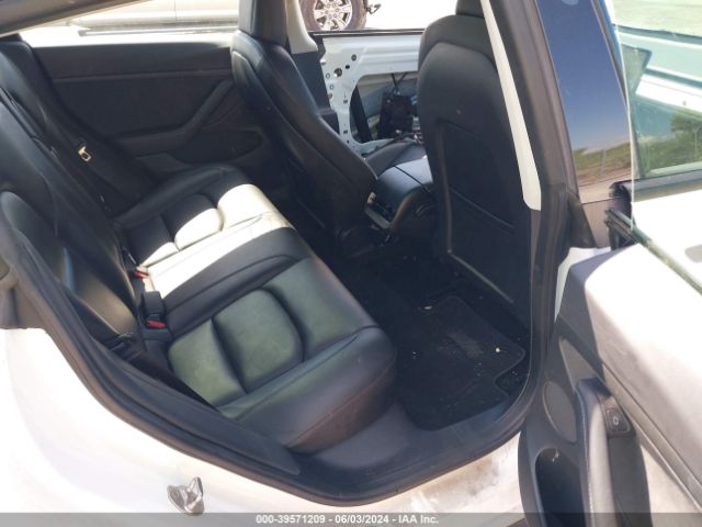 Photo 7 VIN: 5YJ3E1EB2NF187507 - TESLA MODEL 3 