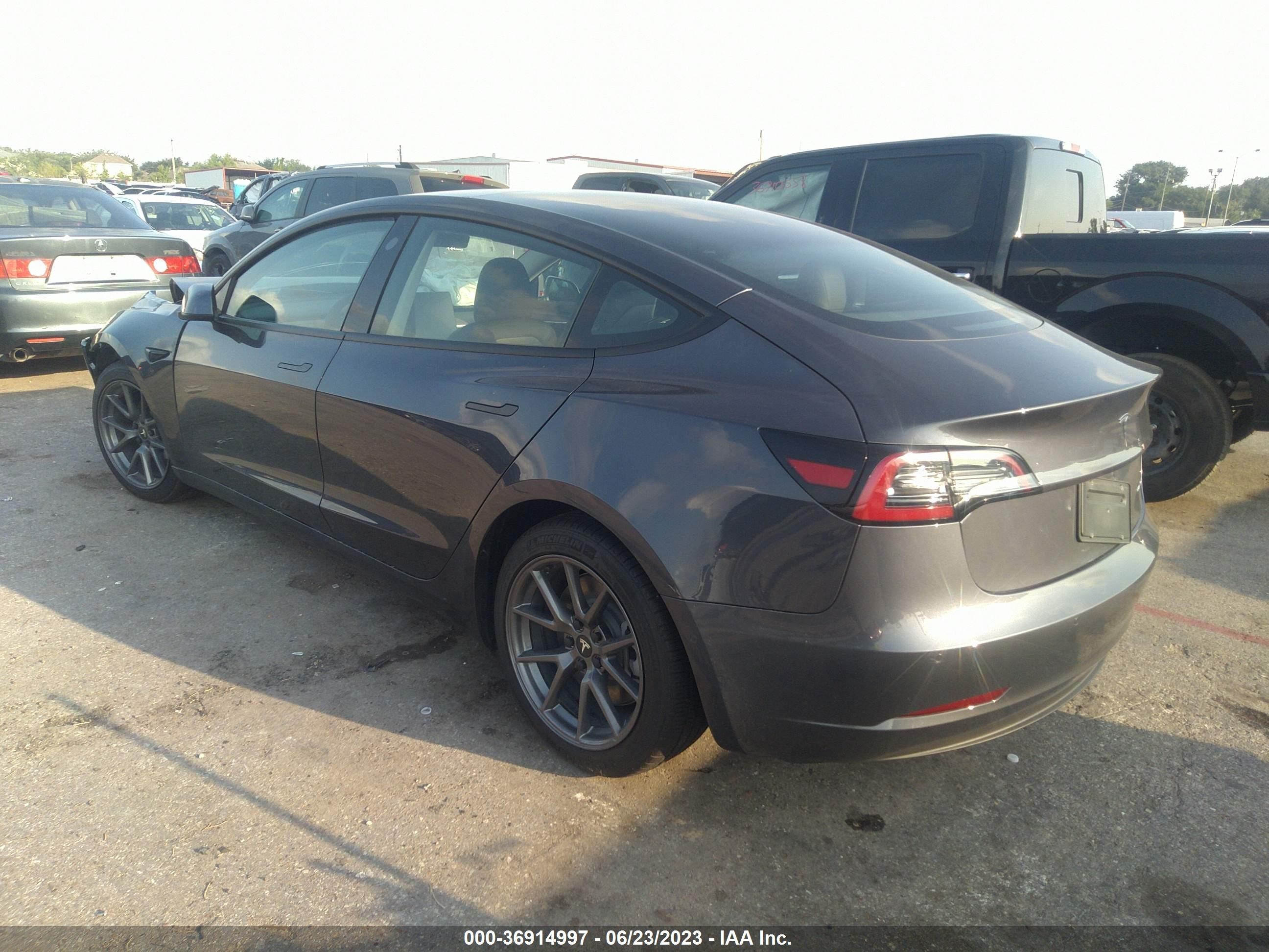 Photo 2 VIN: 5YJ3E1EB2NF227651 - TESLA MODEL 3 