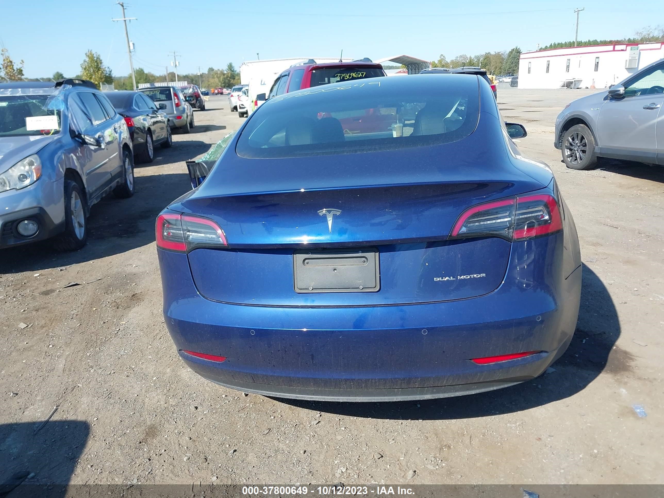 Photo 14 VIN: 5YJ3E1EB2NF339592 - TESLA MODEL 3 