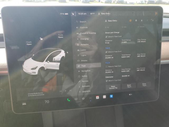 Photo 8 VIN: 5YJ3E1EB2PF393445 - TESLA MODEL 3 