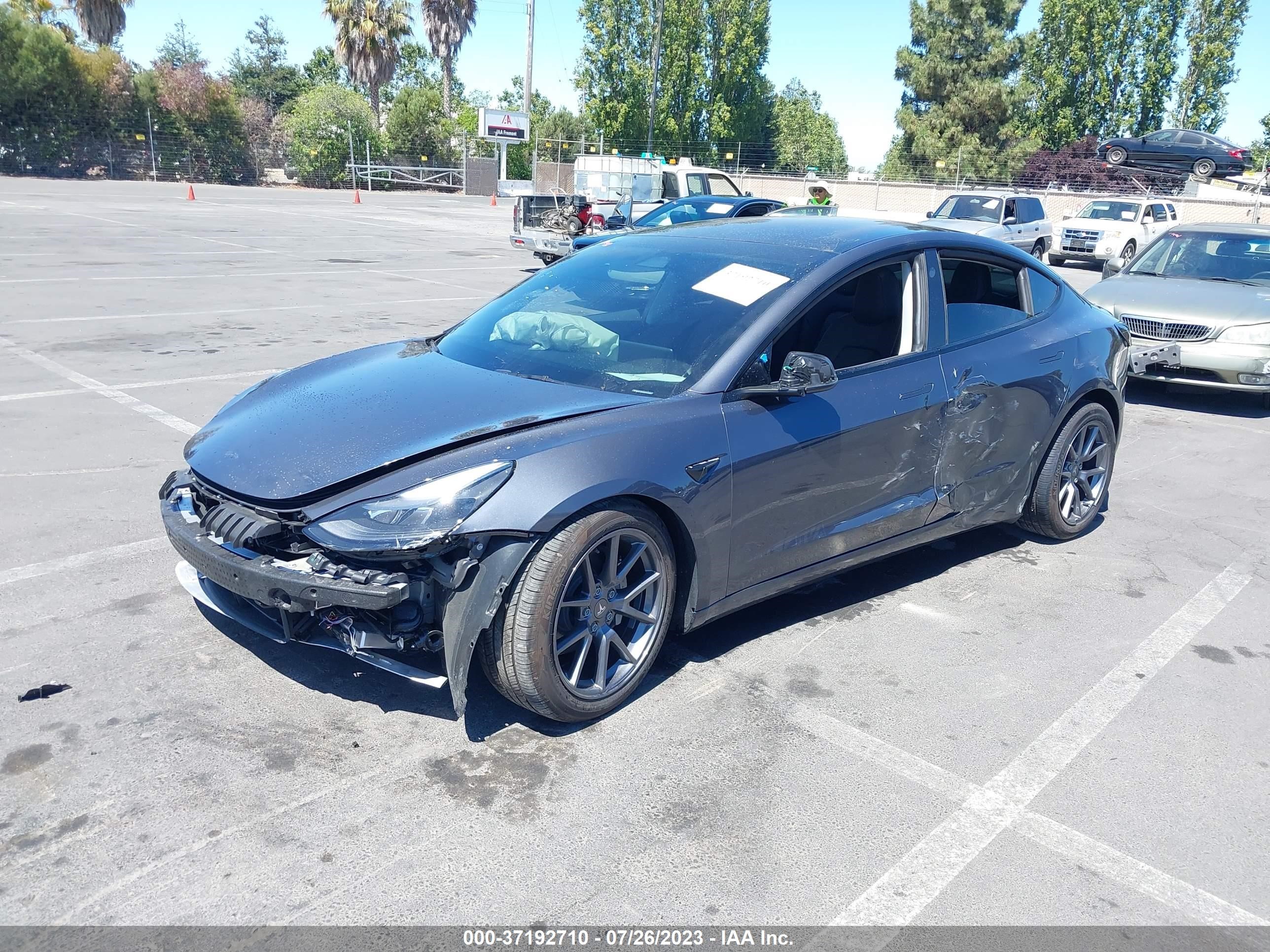 Photo 1 VIN: 5YJ3E1EB2PF479984 - TESLA MODEL 3 