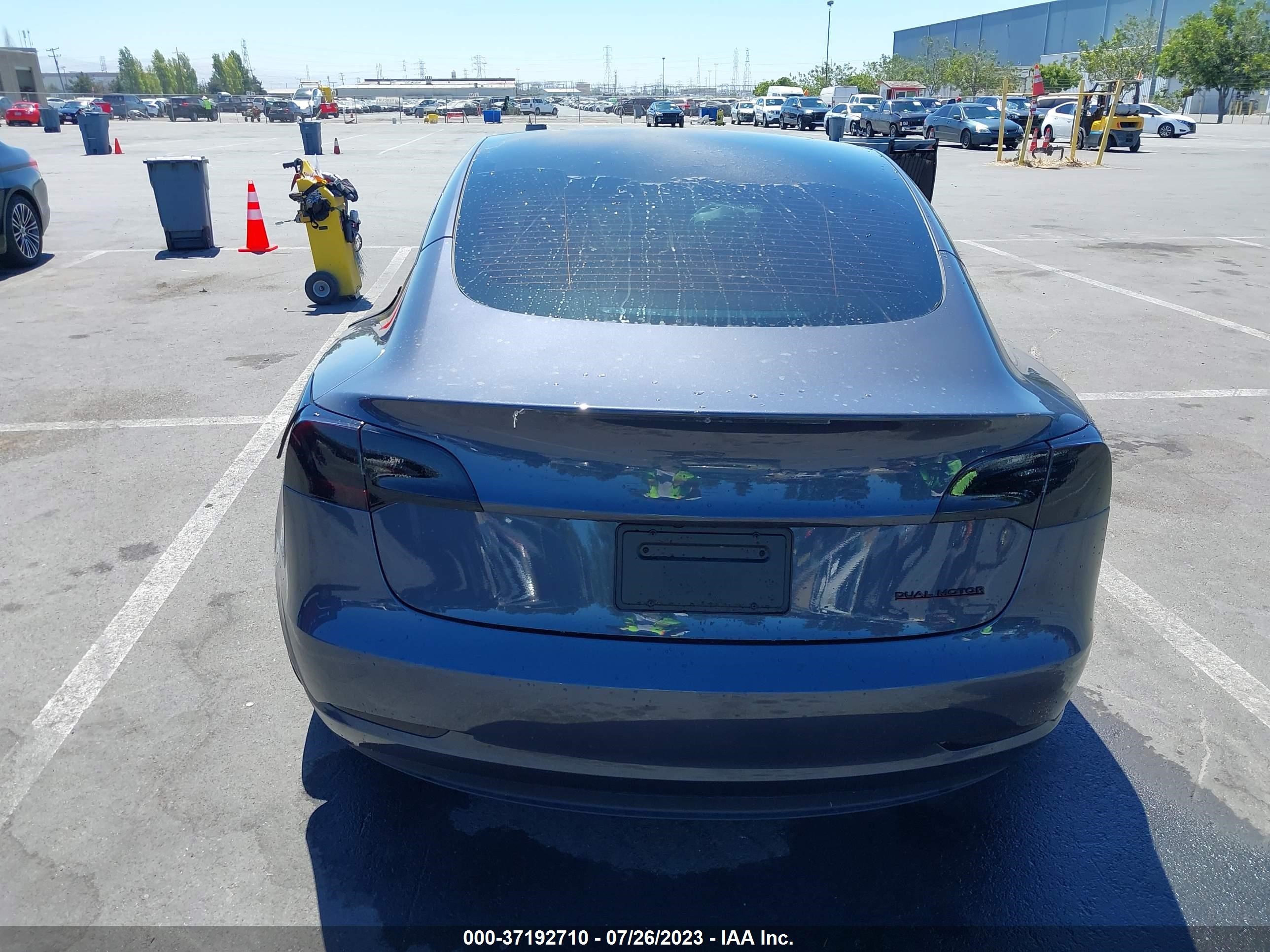 Photo 15 VIN: 5YJ3E1EB2PF479984 - TESLA MODEL 3 