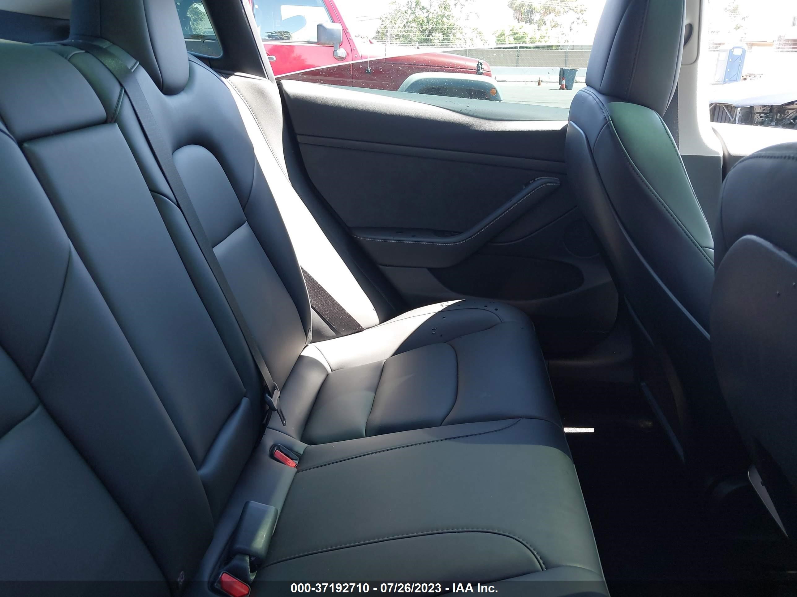 Photo 7 VIN: 5YJ3E1EB2PF479984 - TESLA MODEL 3 