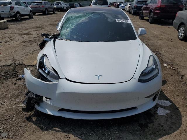 Photo 4 VIN: 5YJ3E1EB3JF088981 - TESLA MODEL 3 