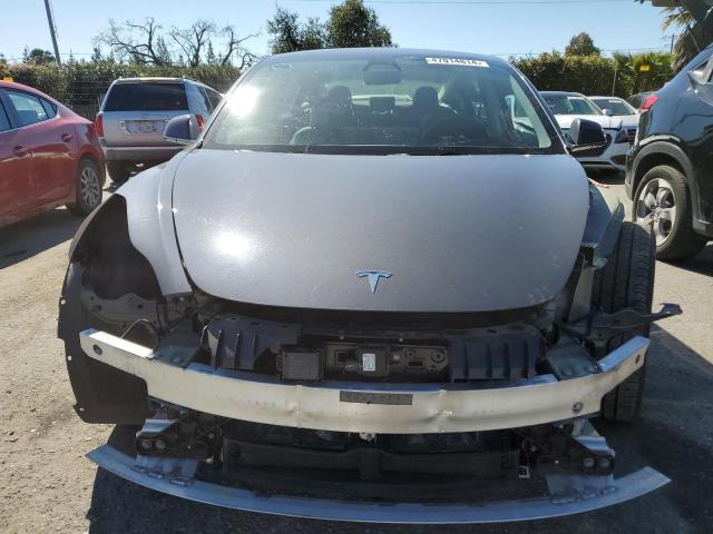 Photo 4 VIN: 5YJ3E1EB3JF090729 - TESLA MODEL 3 